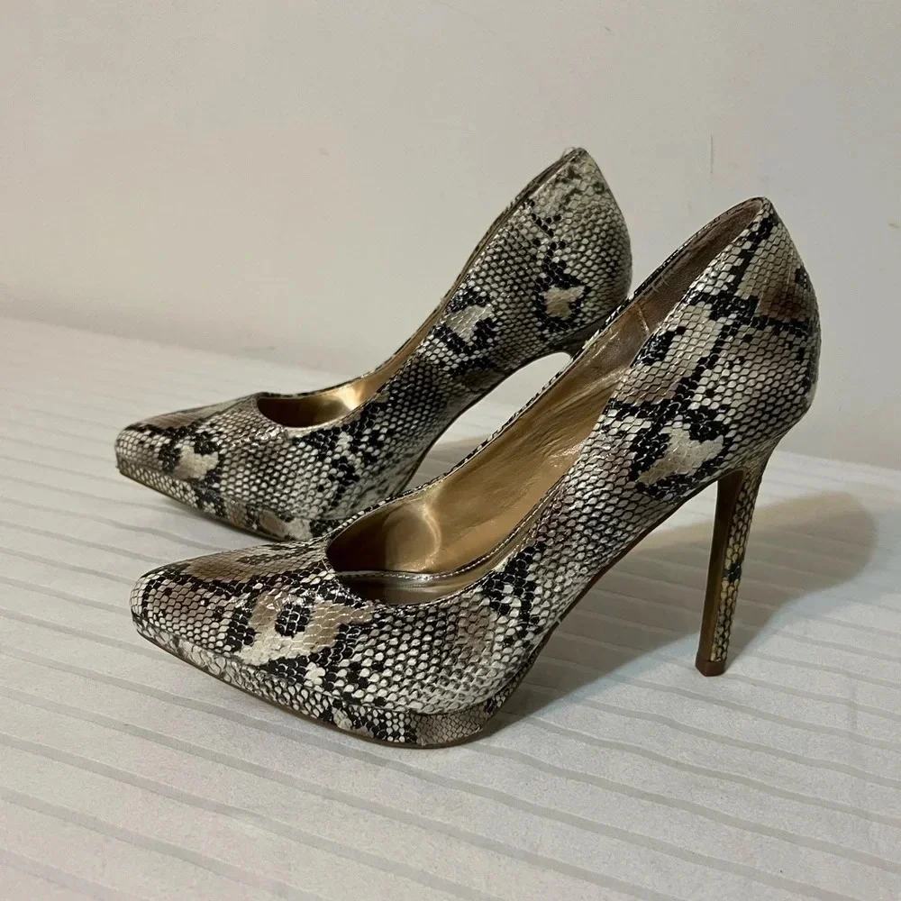 Report Tashi Faux Leather Snakeskin textured Stiletto Heel SZ 8